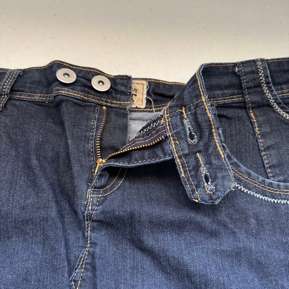 Chic Denim Mini Skirt with Pockets - Picture 6 of 12